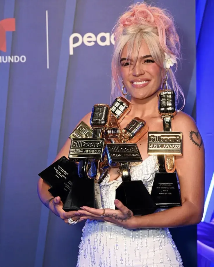 Karol g ganadora de los premios Billboard 2023